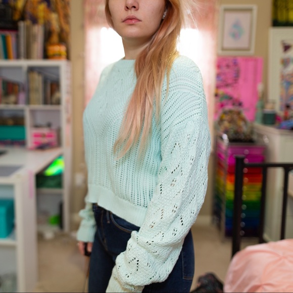 Sweater - Picture 2 of 4